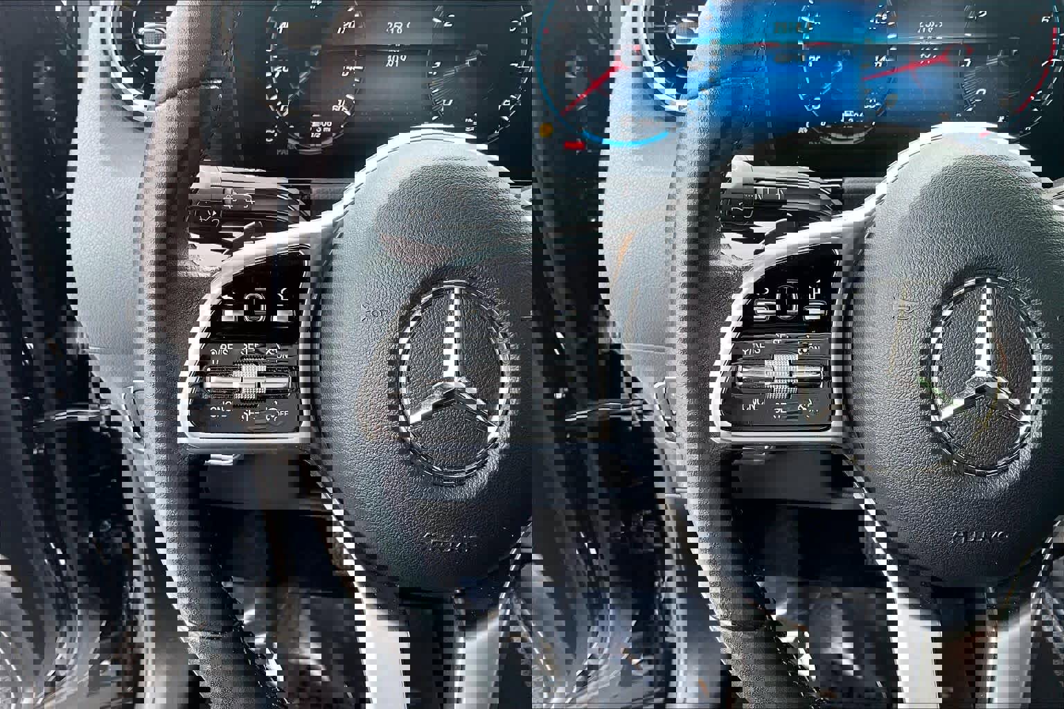 Used 2023 Mercedes-Benz GLA 250 image 22