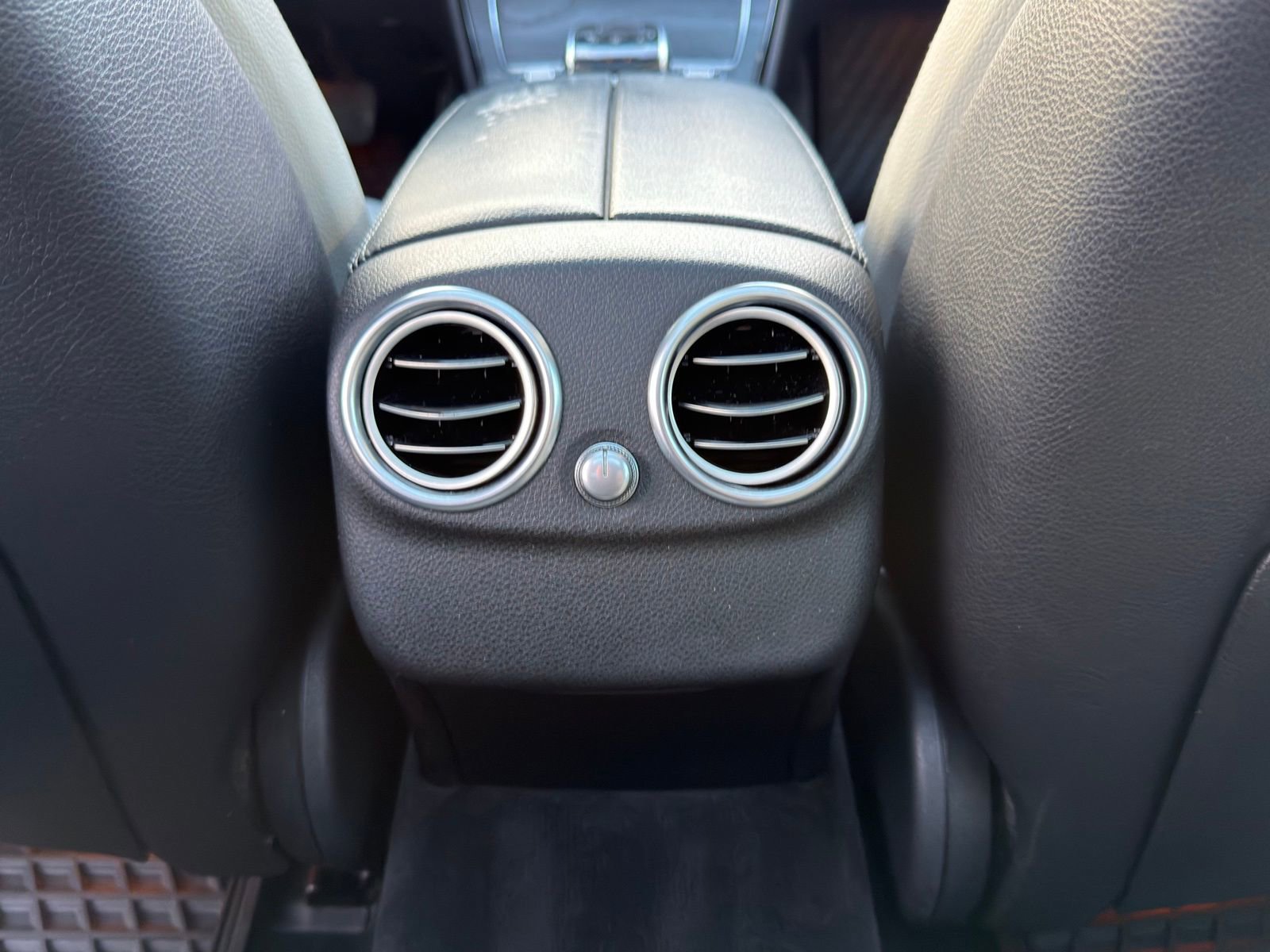 Used 2017 Mercedes-Benz C 300 Sedan image 16