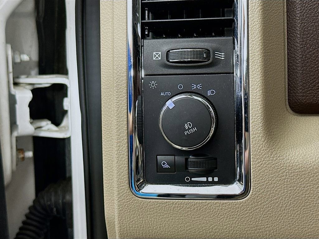 Used 2017 RAM 1500 Laramie image 12