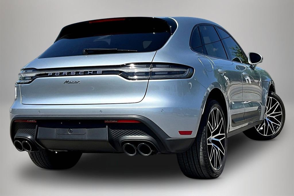 Used 2023 Porsche Macan Turbo image 5