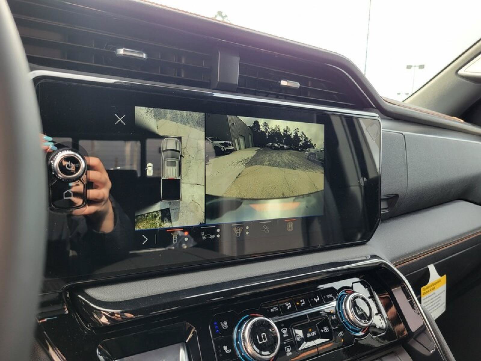 New 2026 GMC Sierra 1500 AT4 w/ AT4 Premium Package AWD/4WD image 19