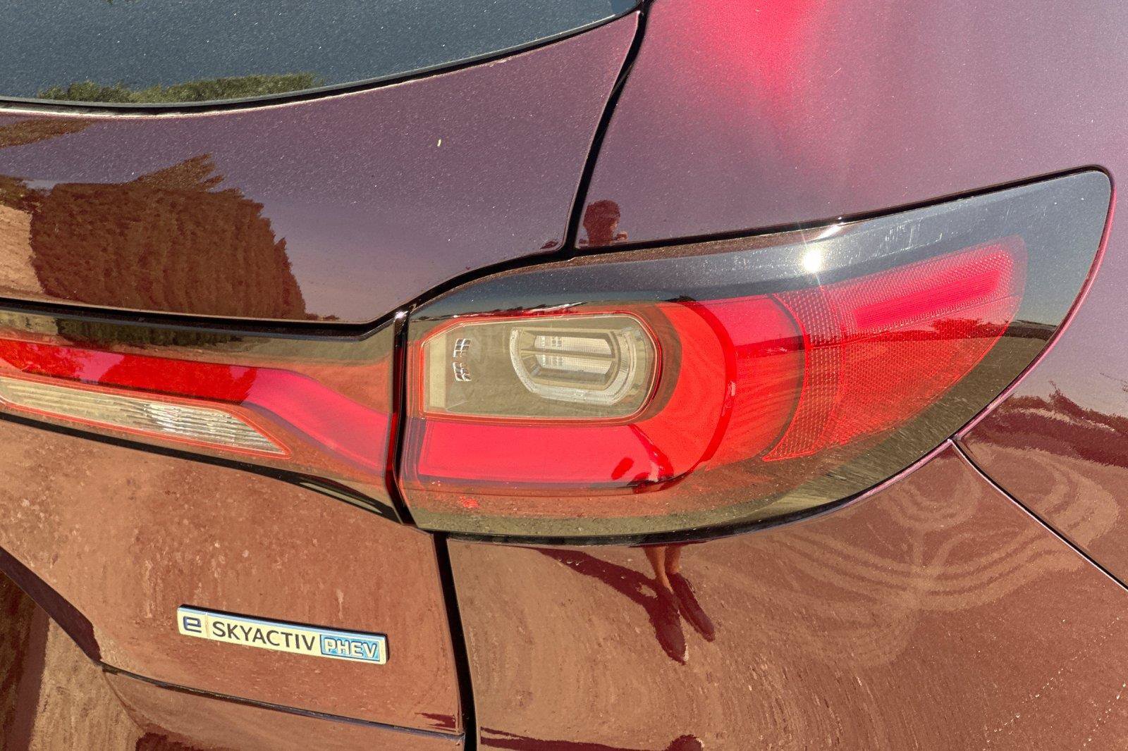 New 2025 MAZDA CX-90 Plug-In Hybrid w/Premium Sport AWD/4WD image 34