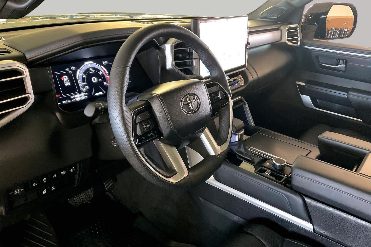Used 2025 Toyota Tundra Platinum AWD/4WD image 16