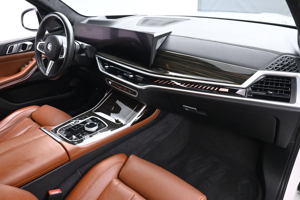 Used 2024 BMW X7 M60i w/ Executive Package AWD/4WD image 23