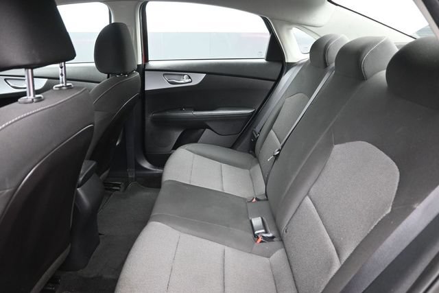 Used 2022 Kia Forte LXS w/ LXS Technology Package FWD image 19