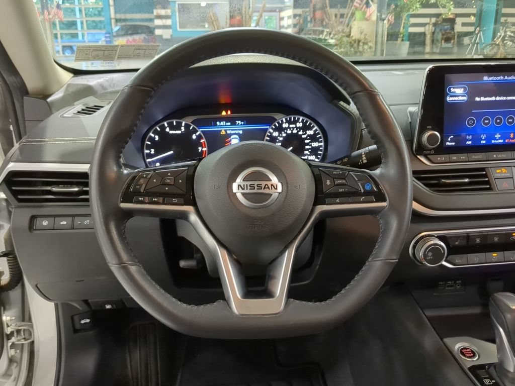 Used 2022 Nissan Altima 2.5 SV w/ SV Premium Package AWD/4WD video 2