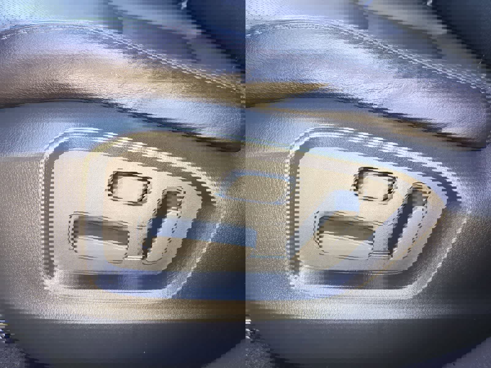 Used 2017 MAZDA CX-9 Touring image 16