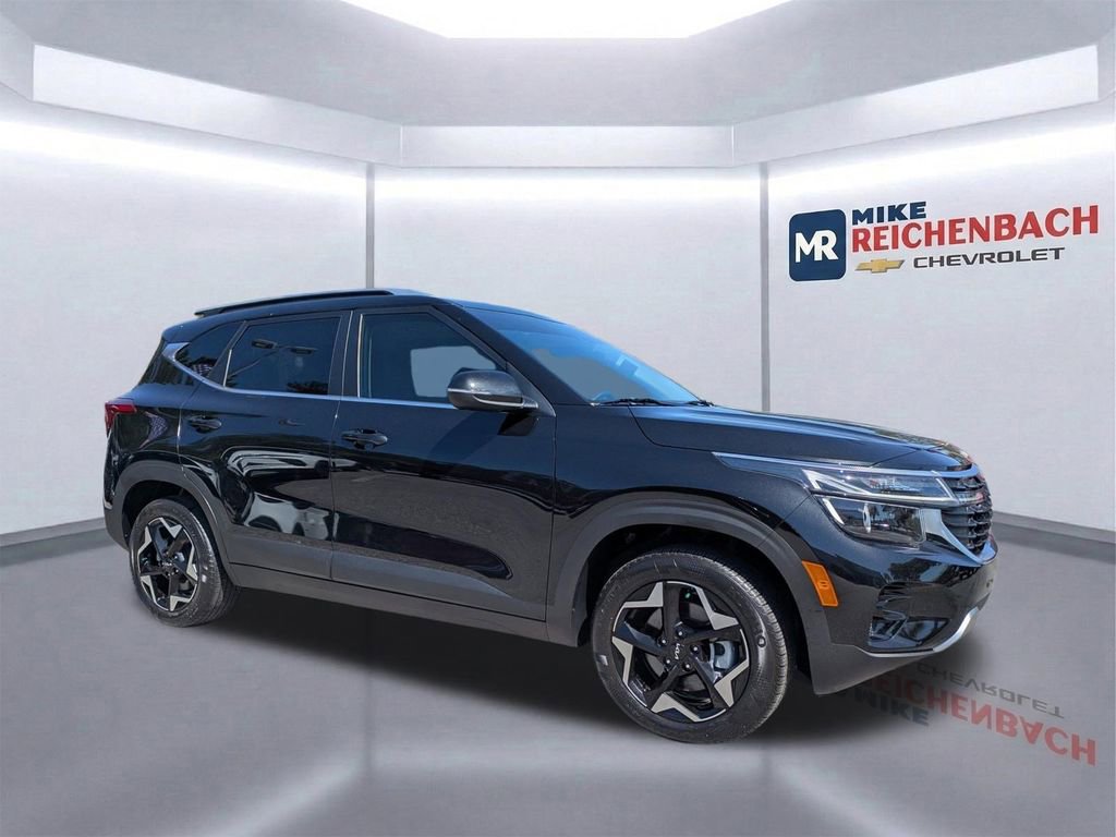 Used 2025 Kia Seltos EX w/ EX Sunroof Package AWD/4WD image 2