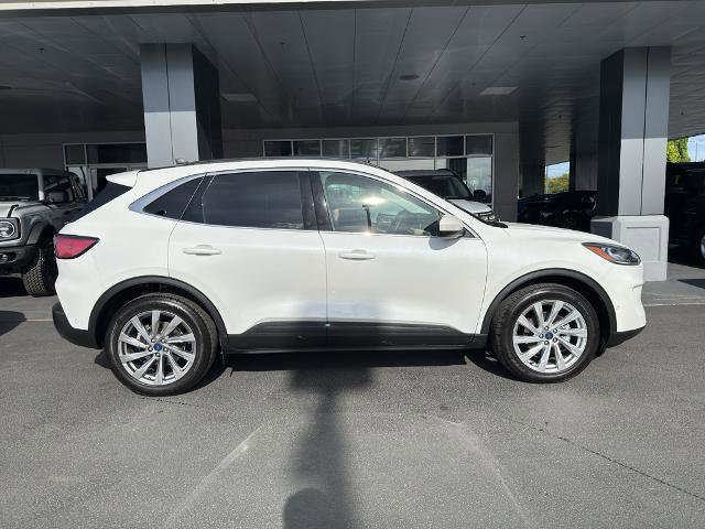 Certified 2021 Ford Escape Titanium w/ Titanium Elite Package AWD/4WD image 3