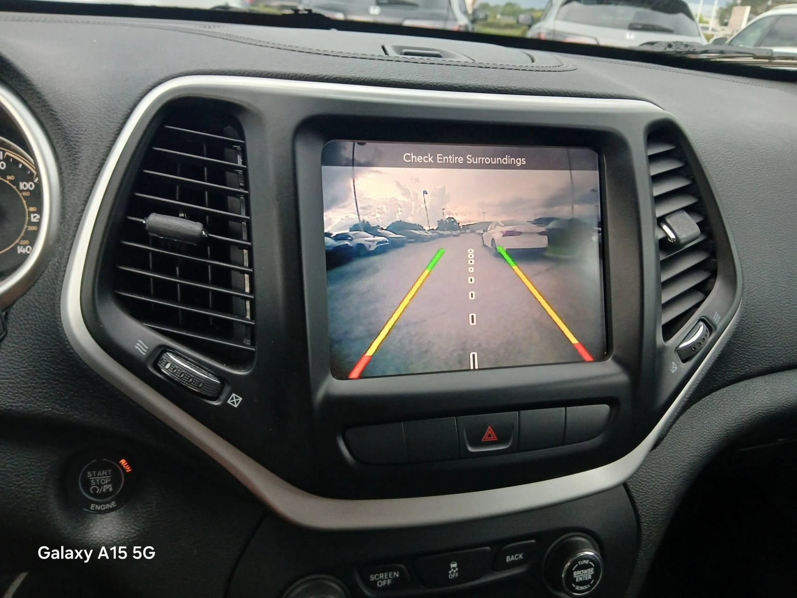 Used 2014 Jeep Cherokee Limited w/ Luxury Group FWD image 29