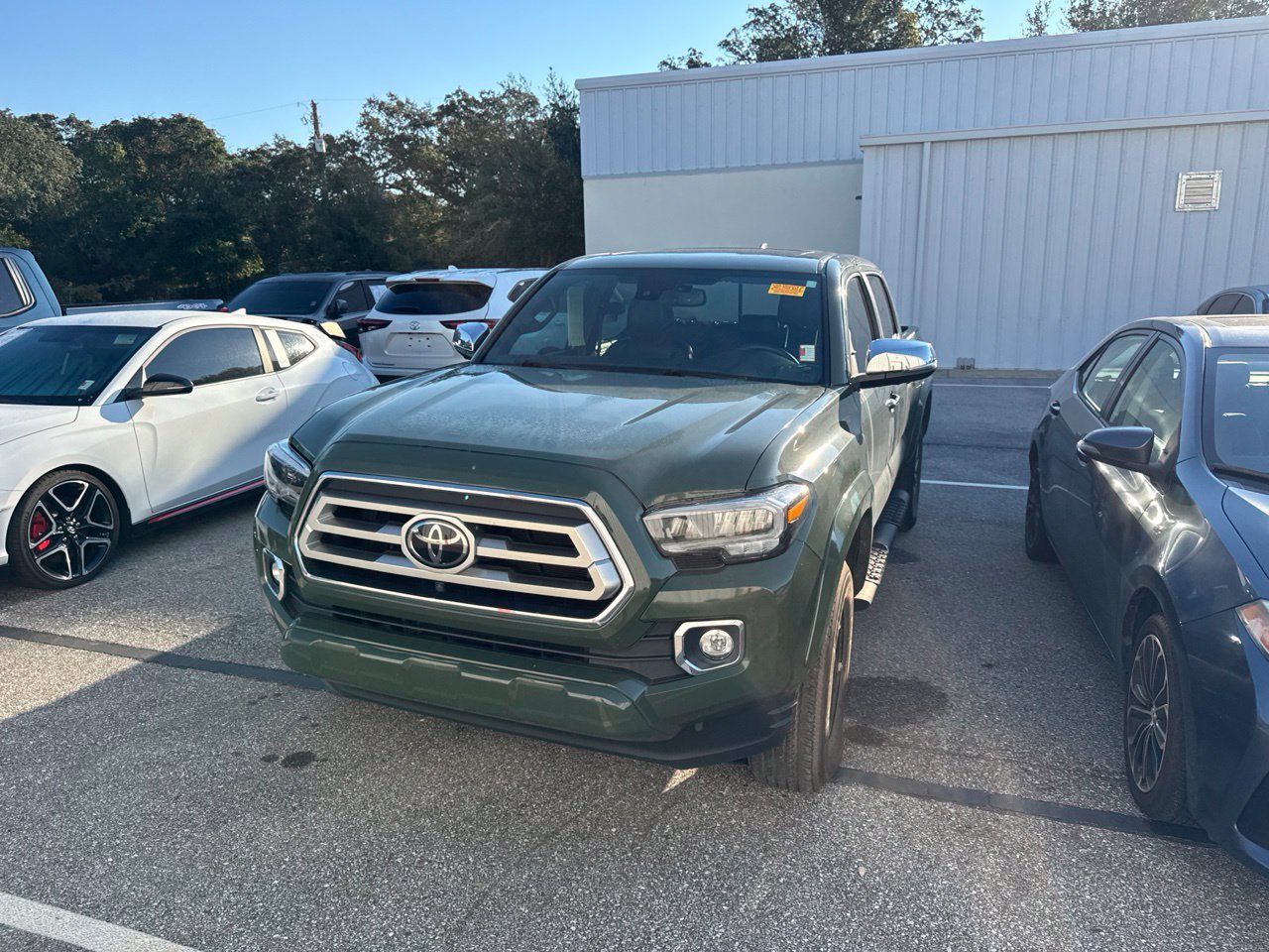 Used 2022 Toyota Tacoma Limited RWD image 5