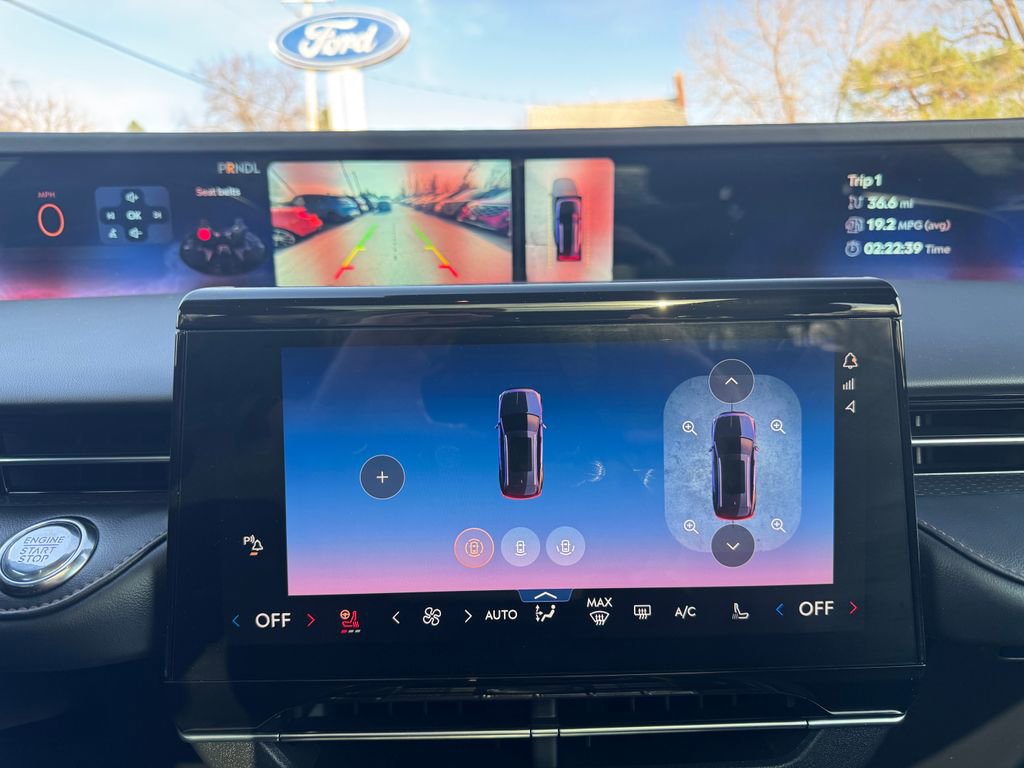 Used 2024 Lincoln Nautilus Reserve w/ Equipment Group 203A image 31