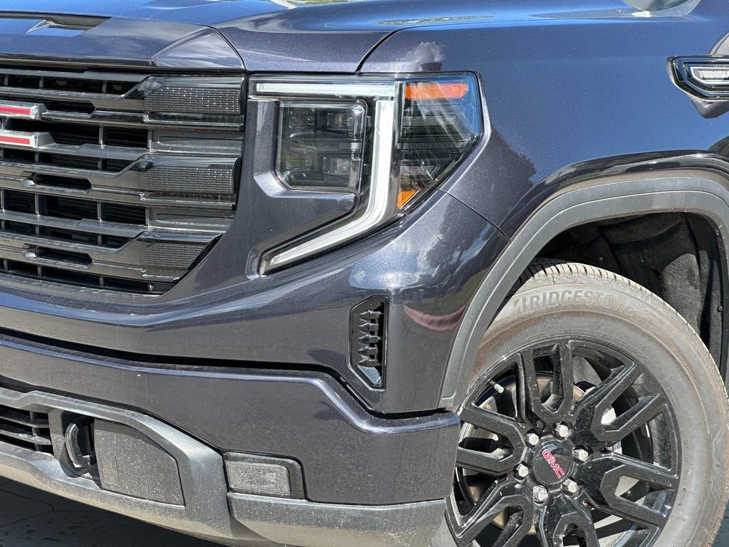 New 2025 GMC Sierra 1500 Elevation image 2