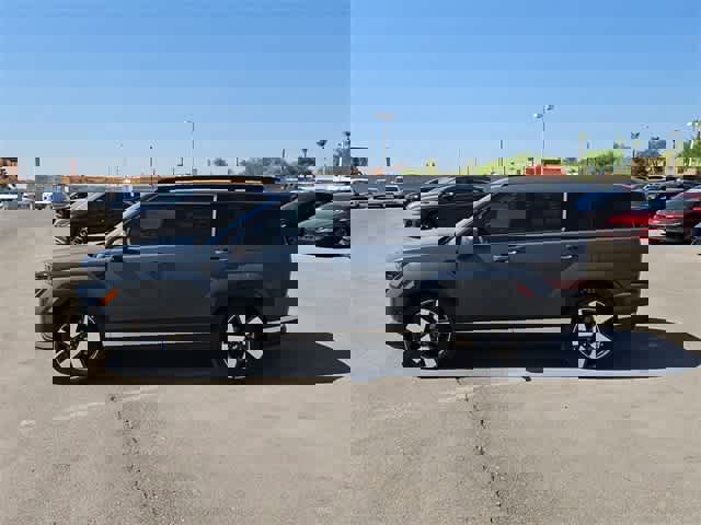 Used 2024 Hyundai Santa Fe Limited image 7