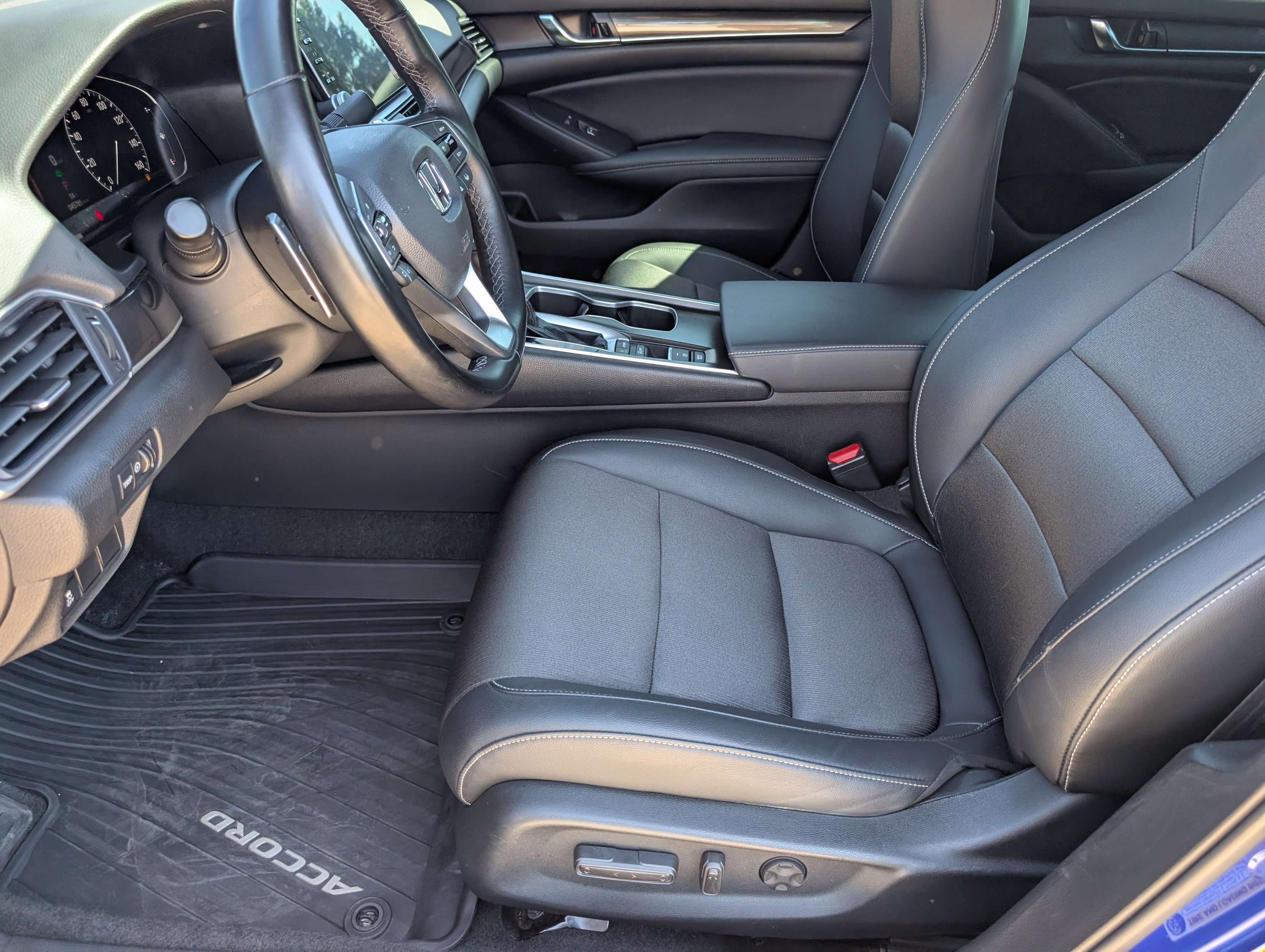 Used 2022 Honda Accord Sport image 9