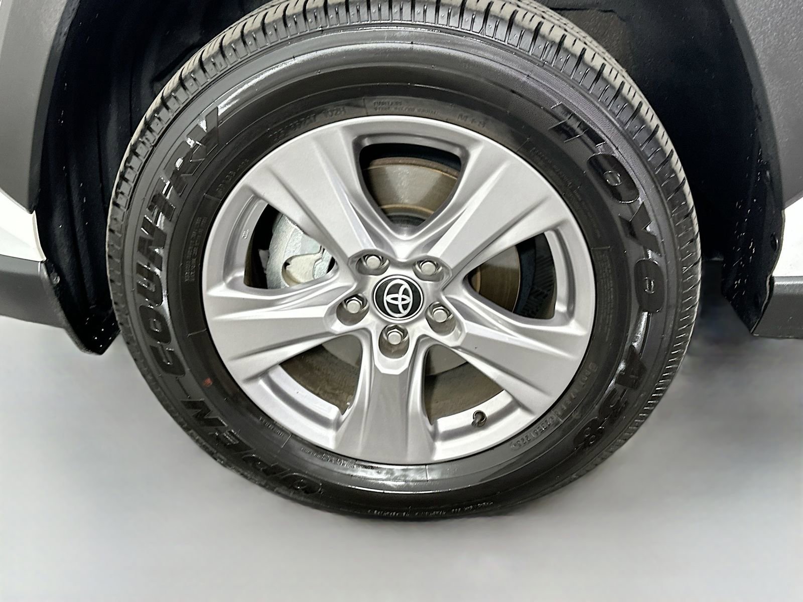 Certified 2025 Toyota RAV4 XLE AWD/4WD image 30