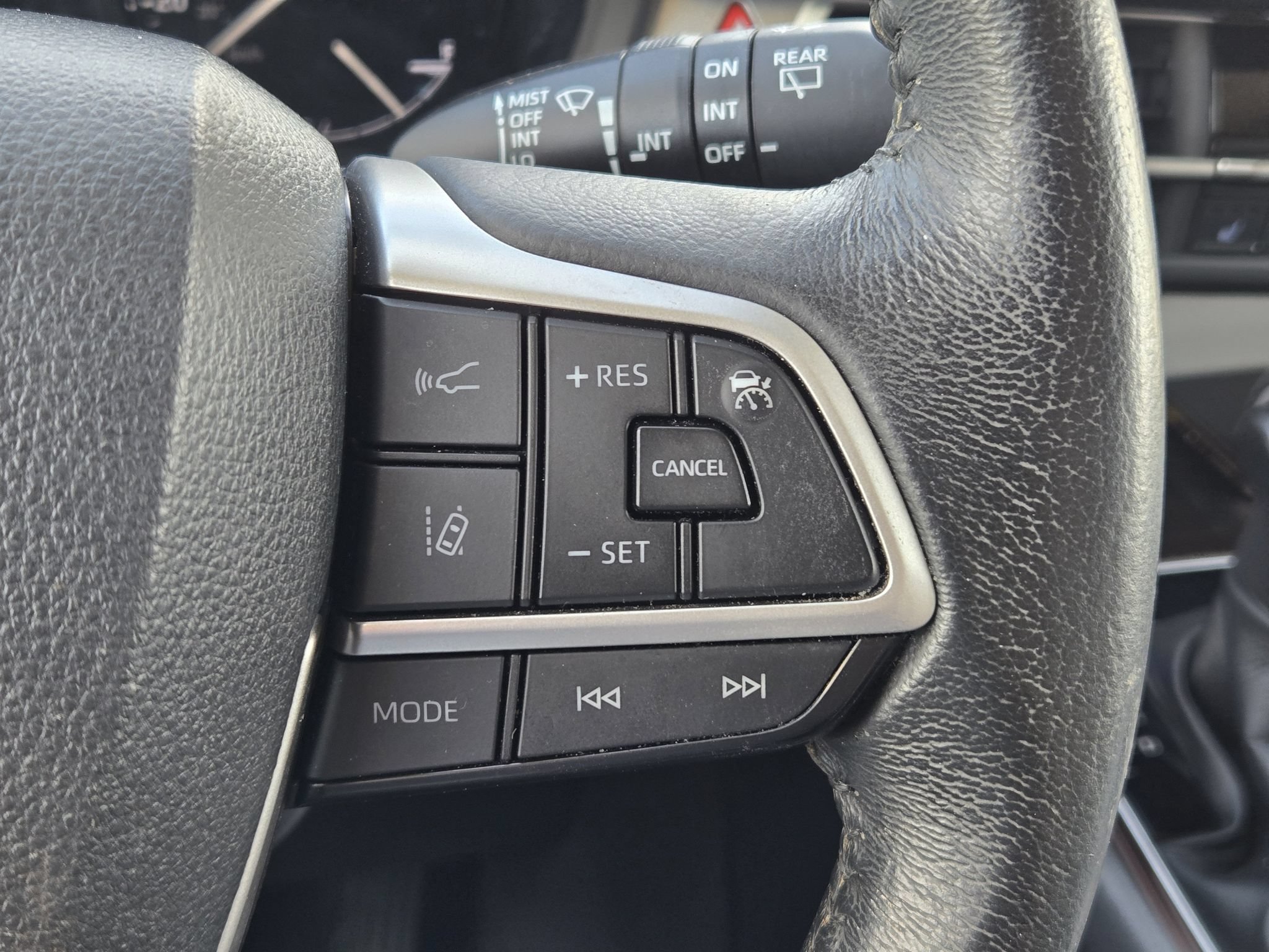 Used 2022 Toyota Sienna XLE w/ XLE Plus Package AWD/4WD image 30
