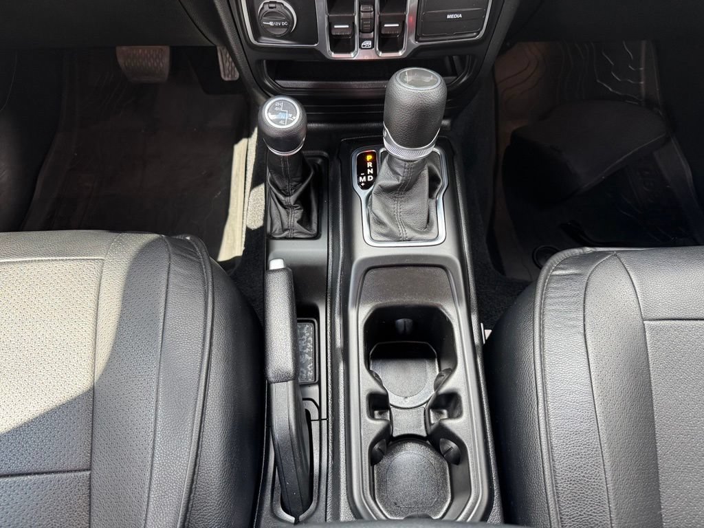 Used 2022 Jeep Wrangler Unlimited Sport AWD/4WD image 24