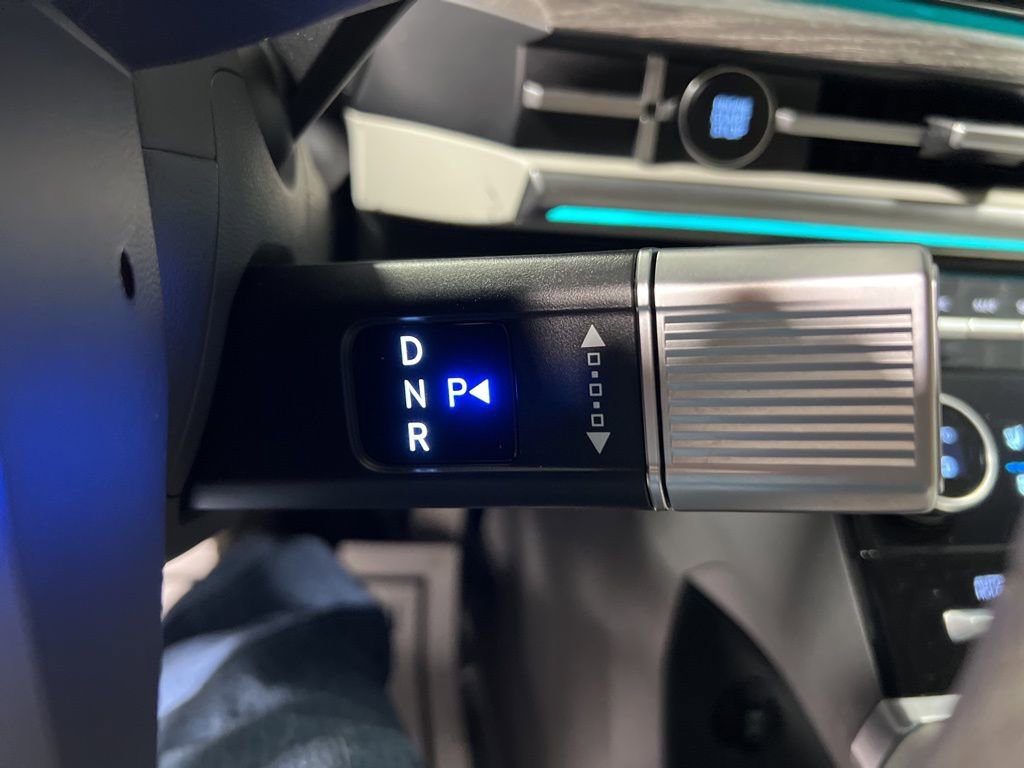 Used 2025 Hyundai Santa Fe Limited image 32