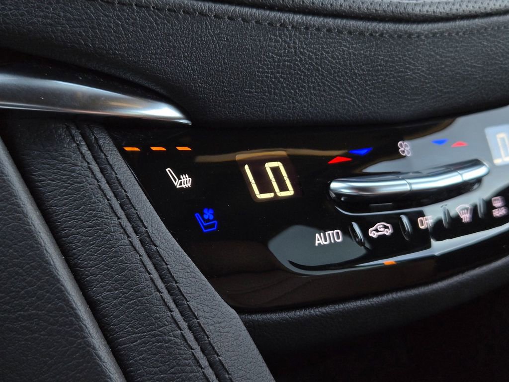 Used 2023 Cadillac XT5 Premium Luxury w/ Technology Package image 22