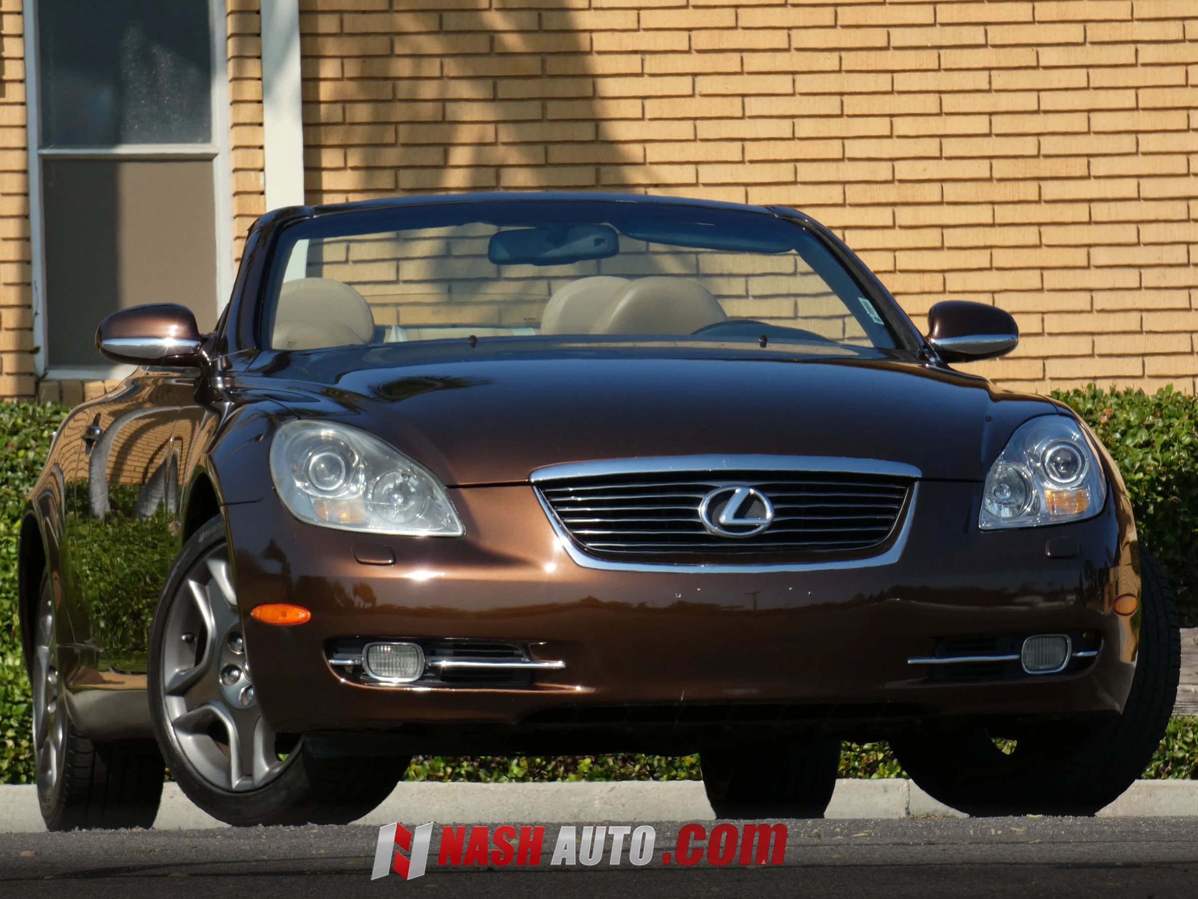 Used 2006 Lexus SC 430 Convertible RWD image 3