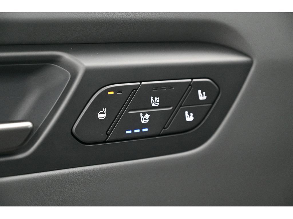 New 2026 Kia EV9 Wind image 18