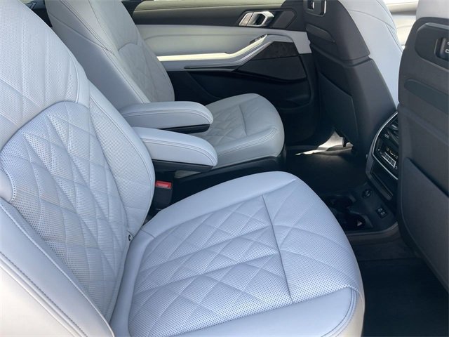 New 2026 BMW X7 xDrive40i image 14