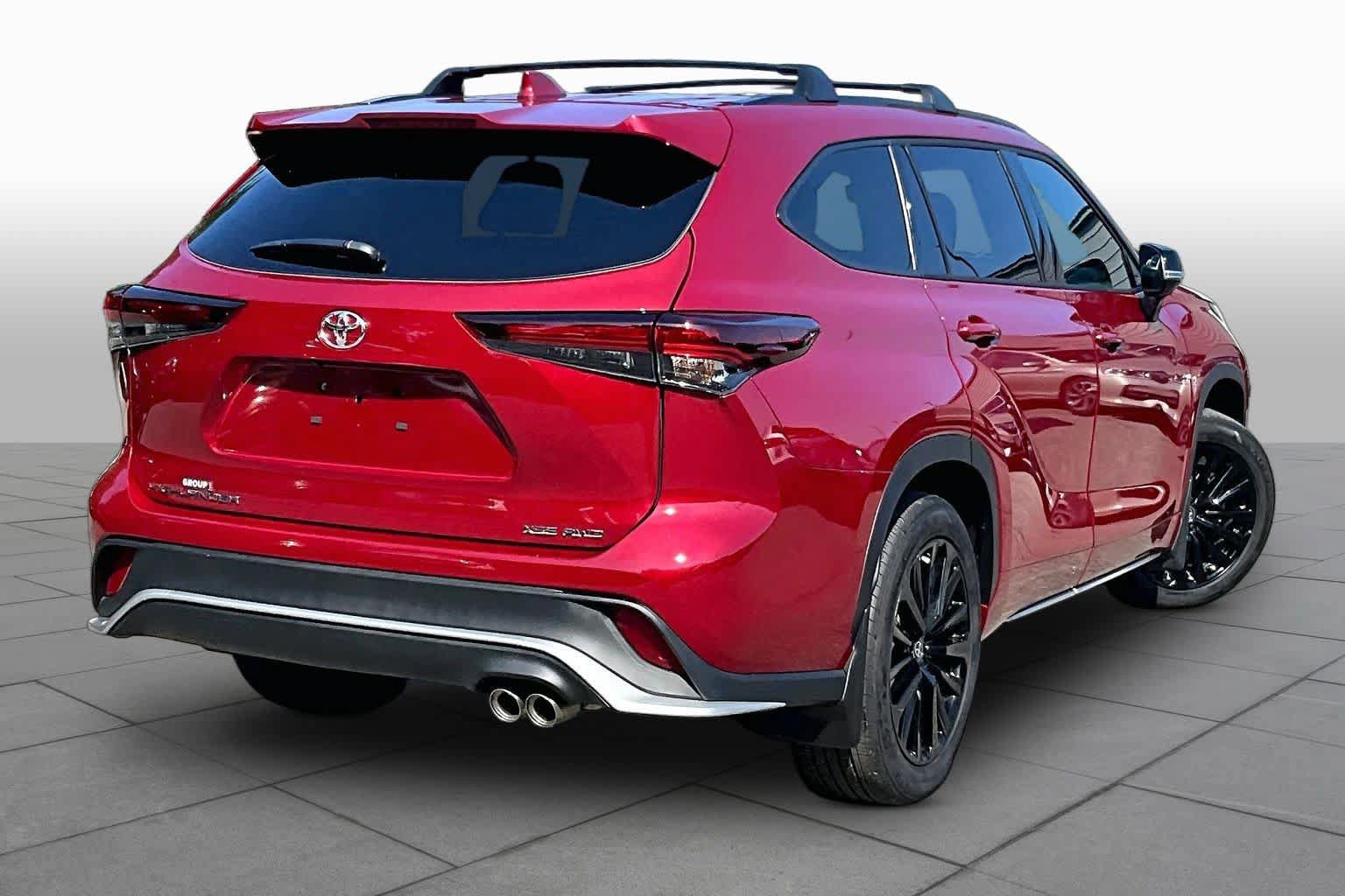 Certified 2026 Toyota Highlander XSE AWD/4WD image 13