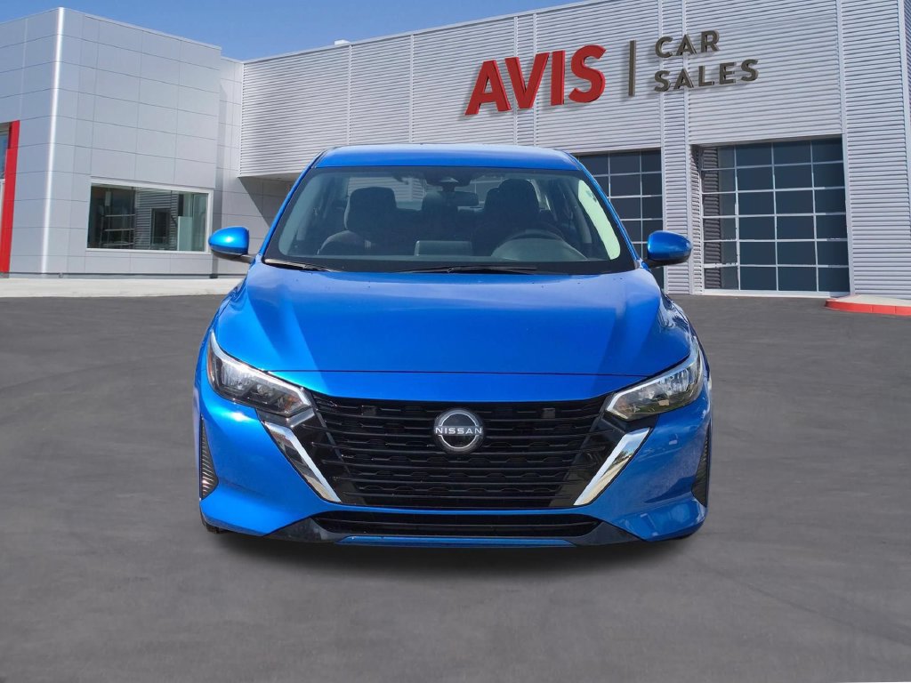 Used 2025 Nissan Sentra SV FWD image 2