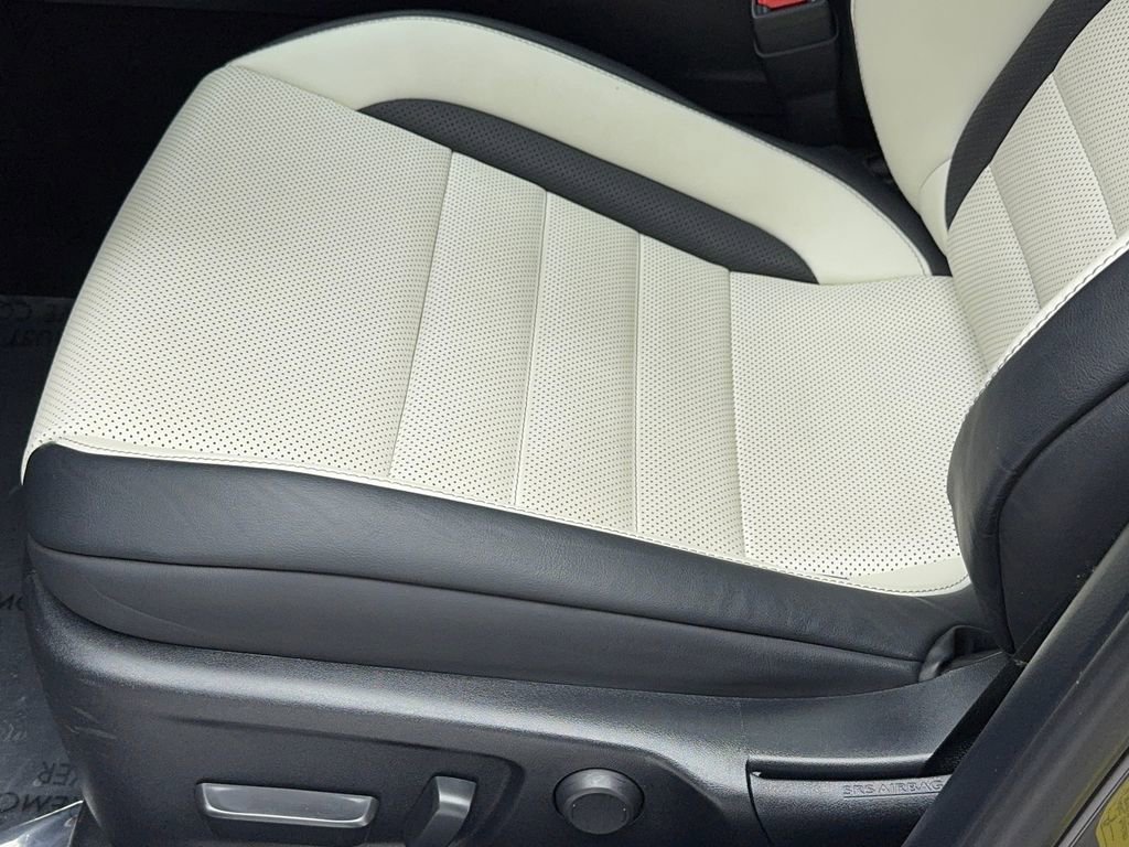 Used 2022 Lexus IS 350 F Sport w/ Accessory Package image 34