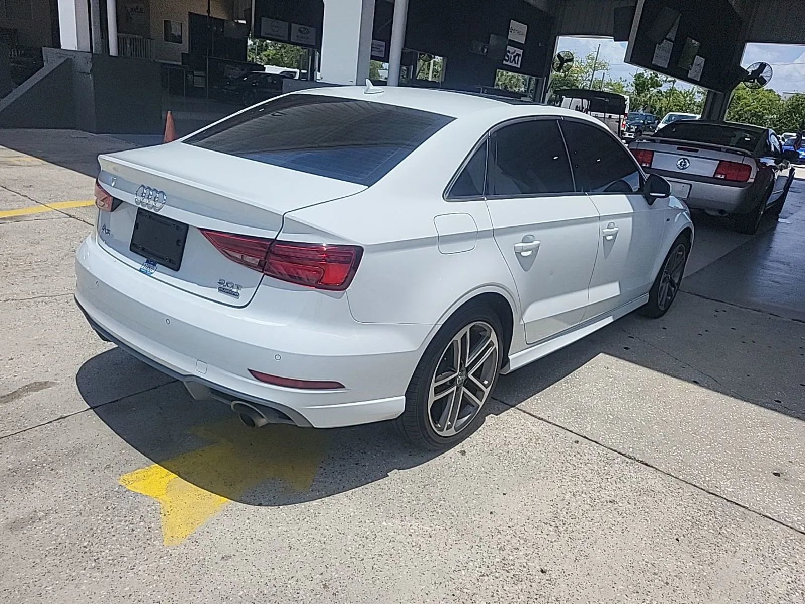 Used 2017 Audi A3 2.0T Premium Plus w/ Premium Plus Package AWD/4WD image 4