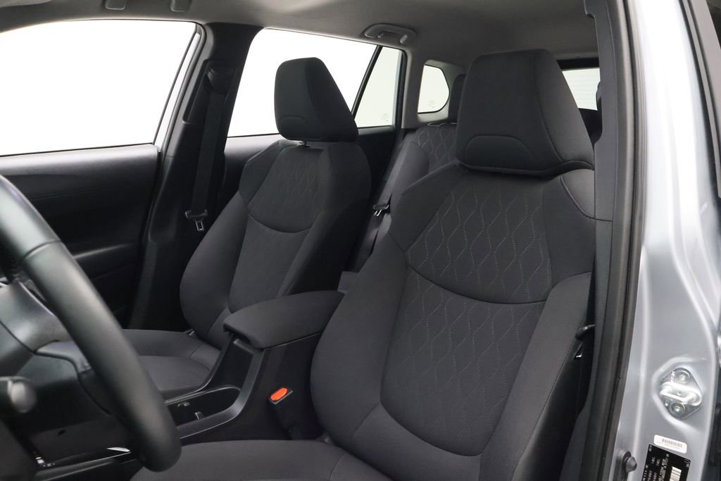 Certified 2024 Toyota Corolla Cross LE image 13