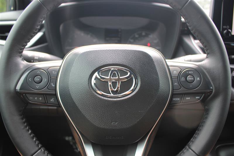Used 2025 Toyota Corolla SE FWD image 13