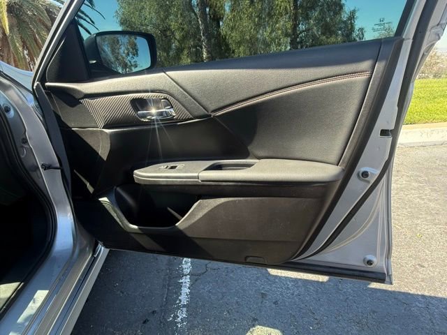 Used 2017 Honda Accord Sport Special Edition image 9