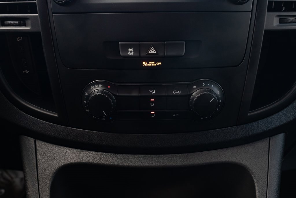 Used 2023 Mercedes-Benz Metris image 15