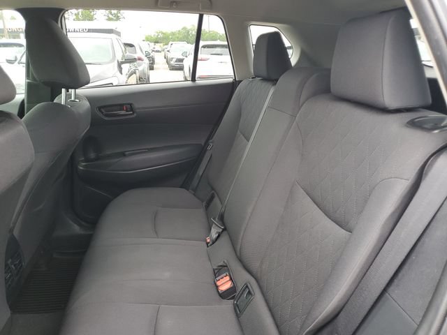 Used 2022 Toyota Corolla Cross LE AWD/4WD image 32