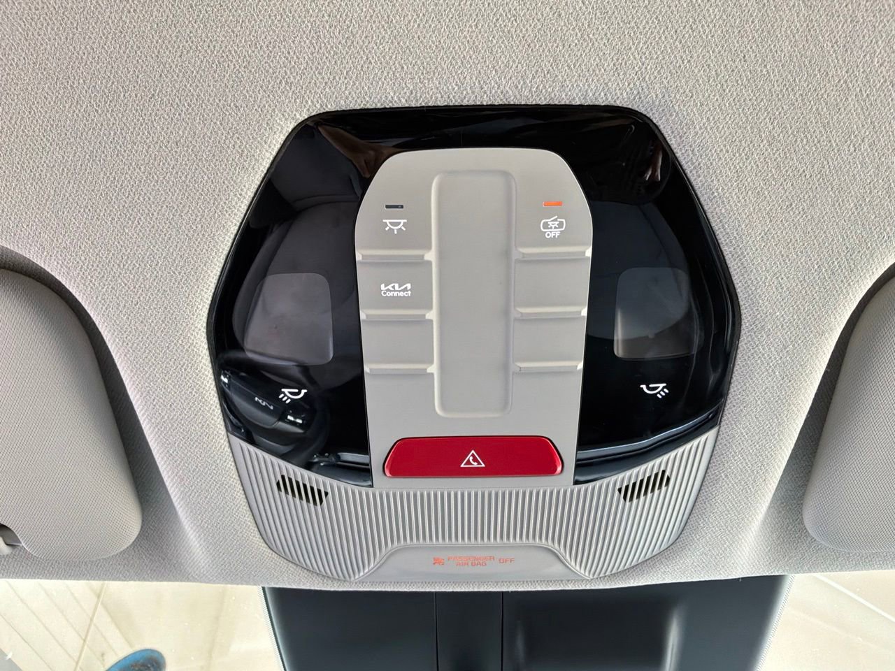 Used 2025 Kia K4 FWD image 15