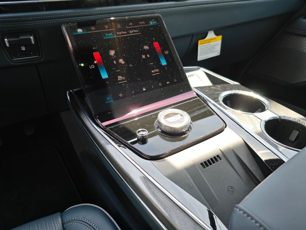 New 2025 Cadillac Escalade IQ Luxury 2 AWD/4WD image 23