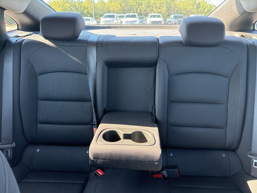 Used 2024 Chevrolet Malibu LT image 36