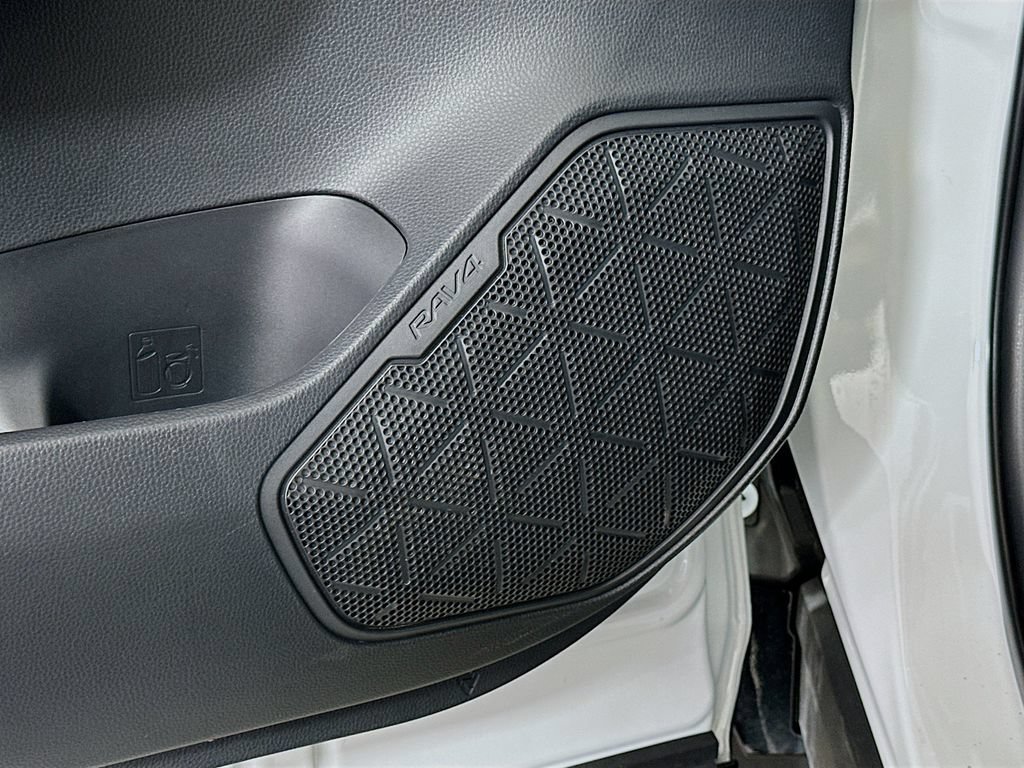 Certified 2025 Toyota RAV4 XSE AWD/4WD image 18
