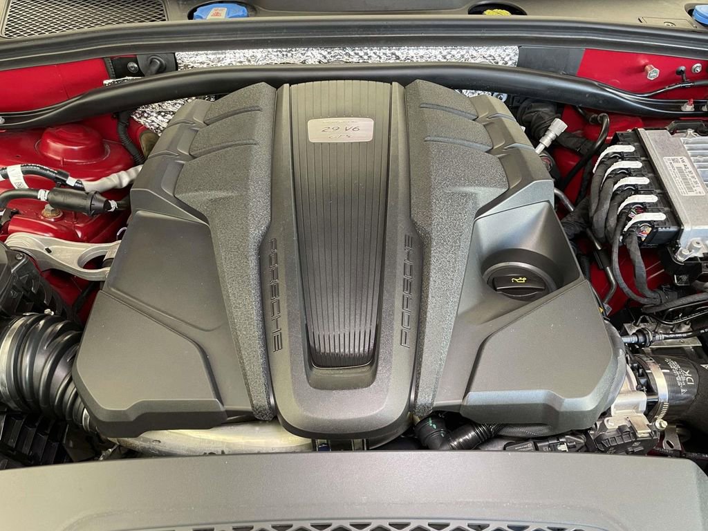 Certified 2022 Porsche Macan GTS image 24