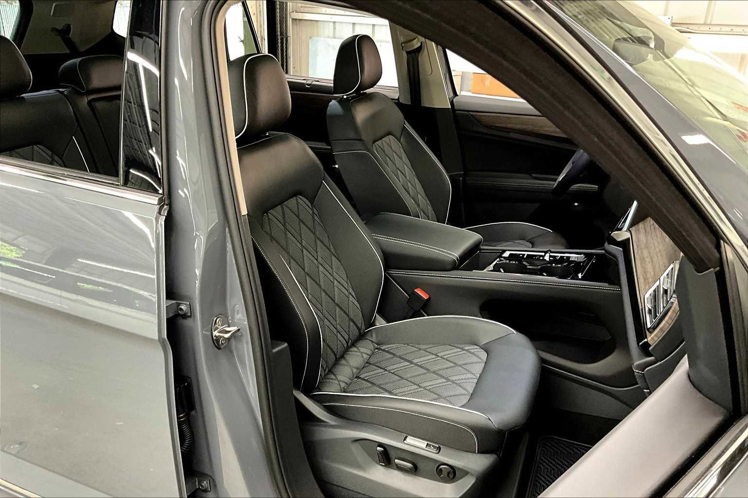 New 2026 Volkswagen Atlas SEL Premium R-Line image 31