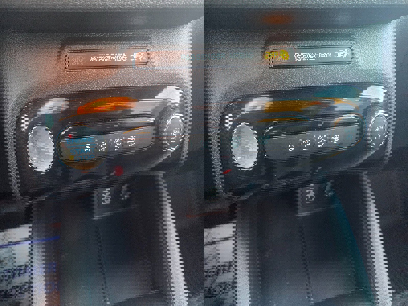 Used 2025 Ford Escape ST-Line w/ Equipment Group 301A image 16