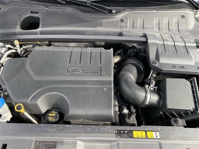 Used 2018 Land Rover Range Rover Evoque SE image 30