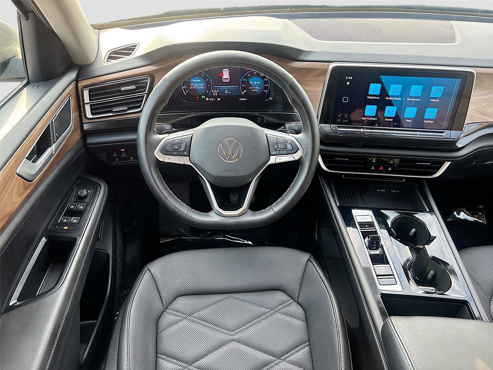 Used 2025 Volkswagen Atlas SE image 21