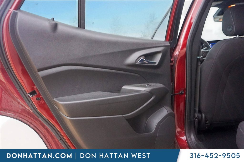 Used 2024 Chevrolet Trax RS image 15
