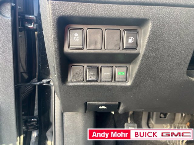 Used 2018 Nissan Rogue S AWD/4WD image 23
