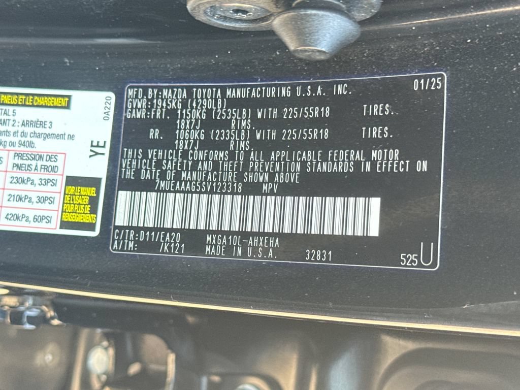 Used 2025 Toyota Corolla Cross XLE FWD image 43