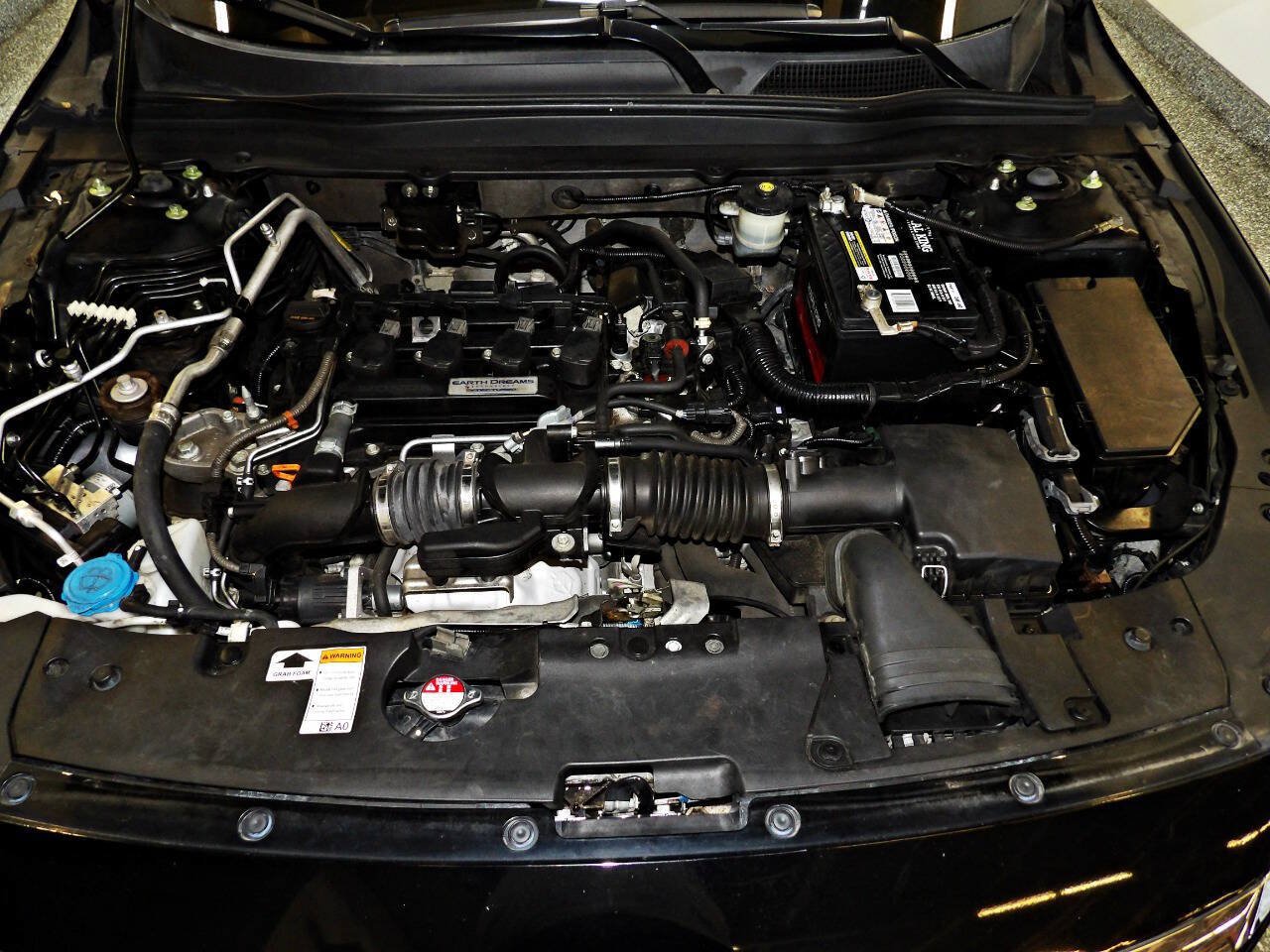 Used 2018 Honda Accord Touring image 24