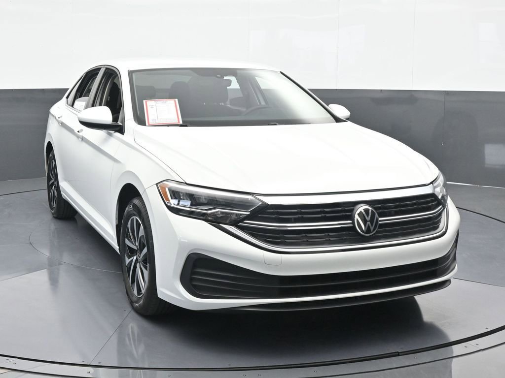 Used 2023 Volkswagen Jetta S image 9